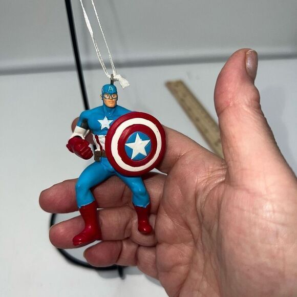 Marvel Captain America Christmas Tree Ornament - Picture 7 of 8